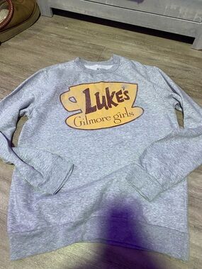 Amazon Light Gray Crewneck Sweatshirt with Luke's Gilmore Girls (fits small)